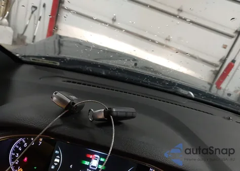 2015 Jeep Grand Cherokee Laredo z USA, uszkodzony, nr VIN 1C4RJFAG3FC950833